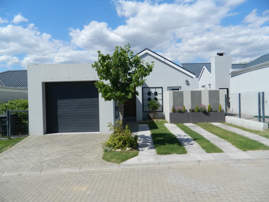 2 Bedroom Property for Sale in Bergenzicht Estate Western Cape